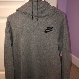 Nike Pullover